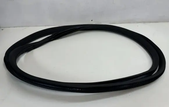 Mercedes-Benz GLE (W166 - C292) Front door rubber seal A1666970051