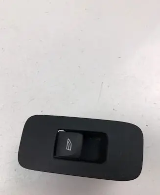 Volvo V40 Electric window control switch 31394840