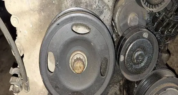 Skoda Roomster (5J) Crankshaft pulley 03D105255D
