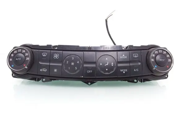 Mercedes-Benz E W211 Climate control unit 2118300490 00023905