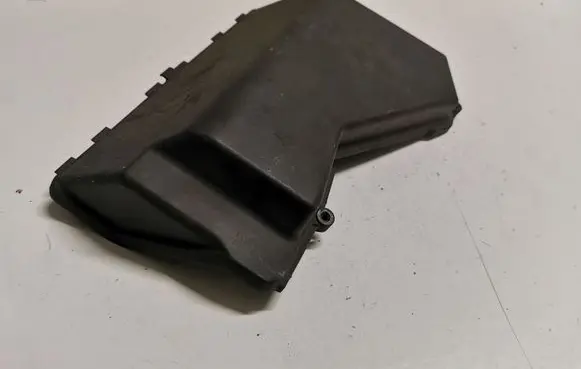 BMW X3 E83 Fuse box cover 7521582