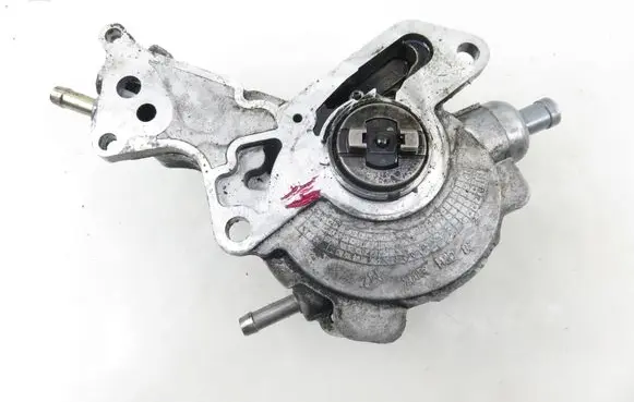 Skoda Fabia Mk1 (6Y) Vacuum pump 038145209E