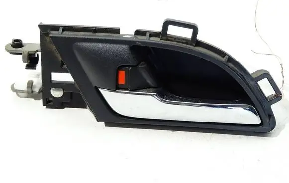 Honda CR-V Rear door interior handle