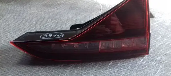 Volkswagen Jetta VII Tailgate rear/tail lights 17A945093