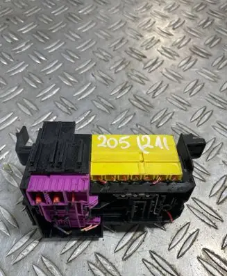 Mercedes-Benz C W205 Fuse module A2059067200