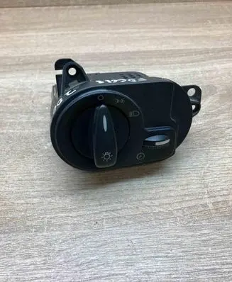 Ford Focus Light switch 4S4T13A024BB