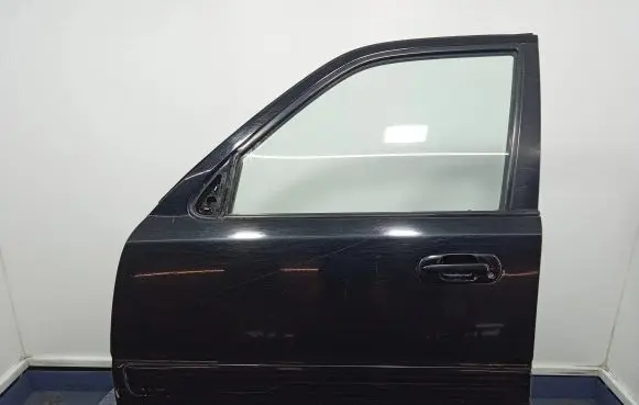 Honda CR-V Front door
