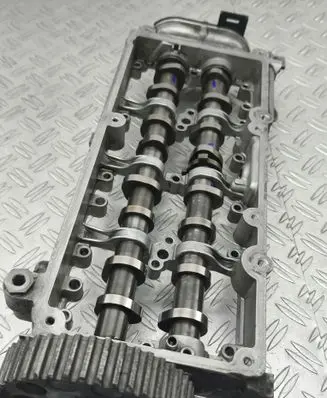 Volkswagen Touran III Engine head 04L103292F 04L103308C