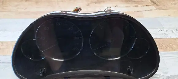 Toyota Avensis T250 Speedometer (instrument cluster) 8380005C00C 8380005C00