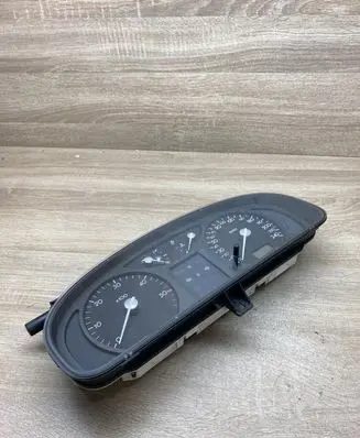 Renault Laguna II Speedometer (instrument cluster) 8200170297