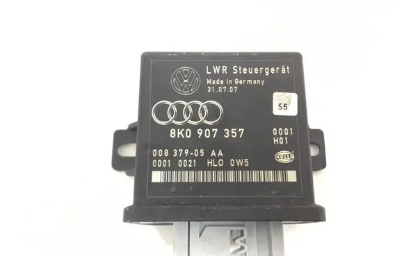 Audi A5 8T 8F Light module LCM 8K0907357