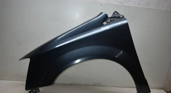Chrysler Town & Country V Fender