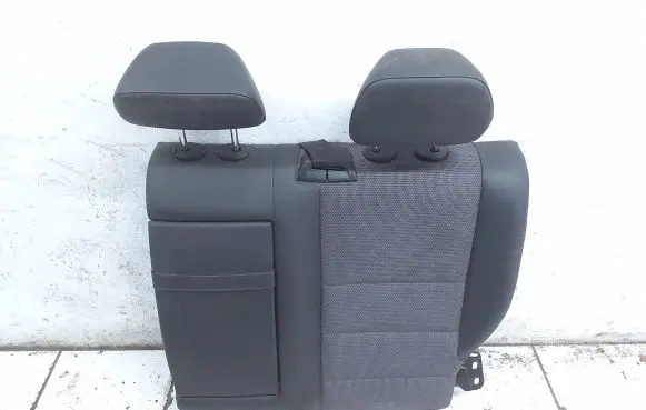 Mercedes-Benz C W204 Rear seat A2049200124