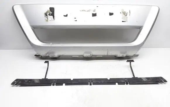 Volvo XC60 Front bumper lip 30764993 31213609