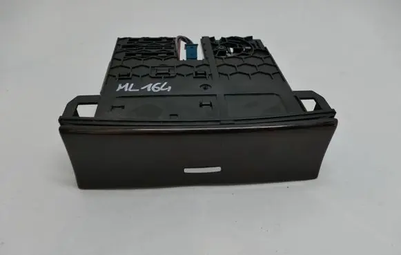 Mercedes-Benz ML W164 Ashtray (front) A1648100030