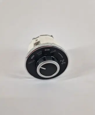 Volkswagen Touareg I Differential lock switch 7L6941435N