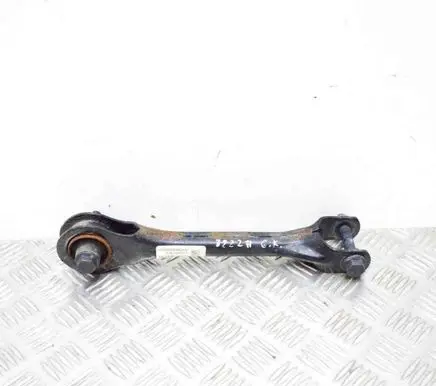 Tesla Model 3 Rear upper control arm/wishbone 104442700C