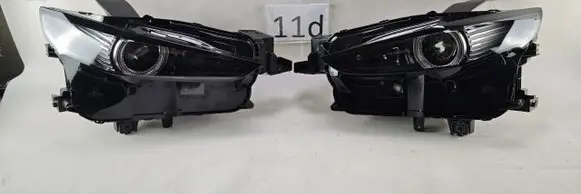 Mazda CX-30 Headlights/headlamps set 