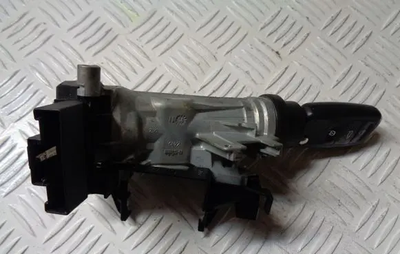 Skoda Rapid (NH) Ignition lock 1K0905851 6RA905865