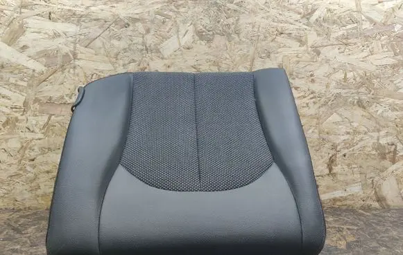 Rear seat