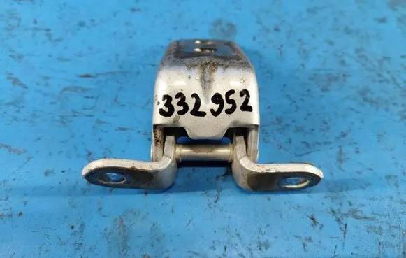 Nissan Leaf I (ZE0) Front door hinge set 824203NA0A