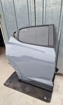 Nissan Juke II F16 Rear door