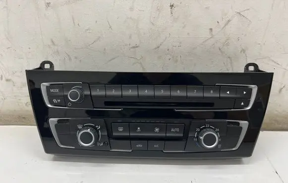 BMW 1 F20 F21 Climate control unit 9338772