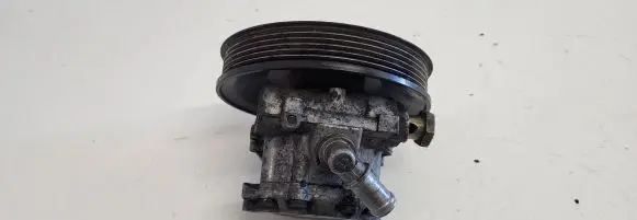 Volkswagen Transporter - Caravelle T4 Power steering pump pulley 074121031