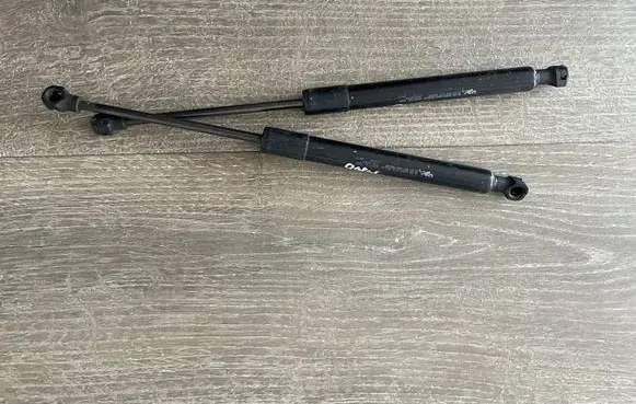 Peugeot 2008 I Tailgate/trunk strut/damper 9678317180