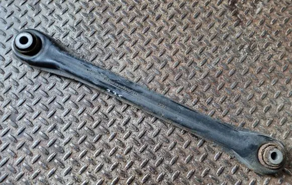 Porsche Cayenne (9PA) Rear control arm 7L0501631B
