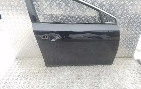 Volvo V40 Front door