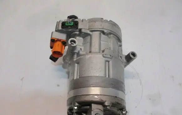 KIA Xceed Air conditioning (A/C) compressor (pump) CA600CDPAA04