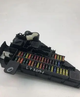 BMW 5 E60 E61 Fuse box set 9138830