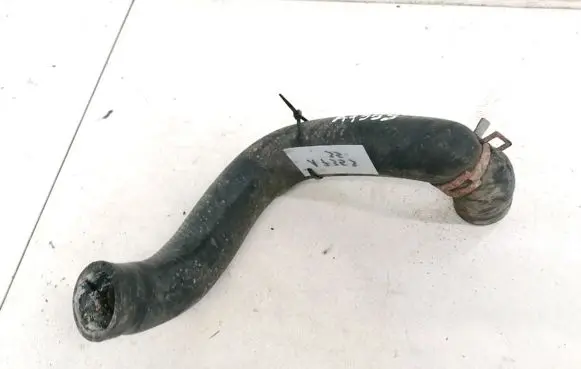 Toyota Avensis Verso Engine coolant pipe/hose