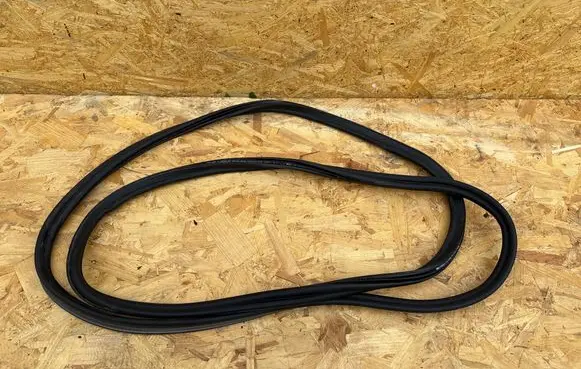 Audi Q4 e-tron Trunk rubber seal (body) 89A827705B