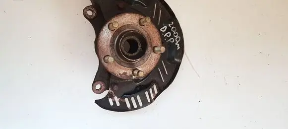 Front wheel hub