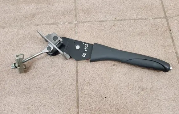 Peugeot 206+ Handbrake/parking brake lever assembly