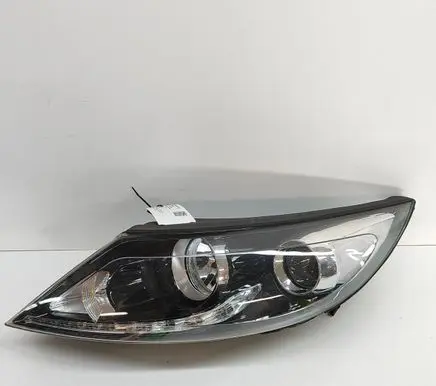 KIA Sportage Headlight/headlamp 921013U270