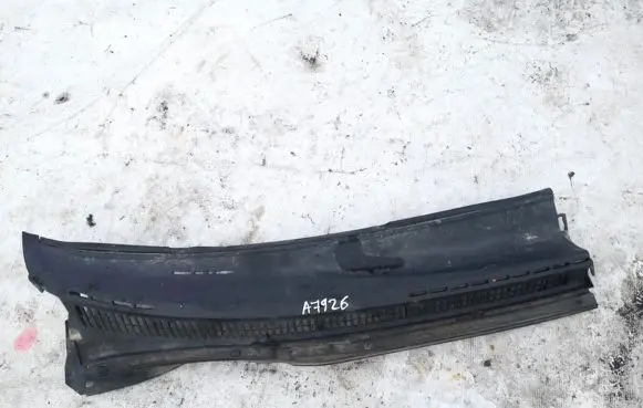 Toyota Corolla E120 E130 Wiper trim 5570812260 55708-12260