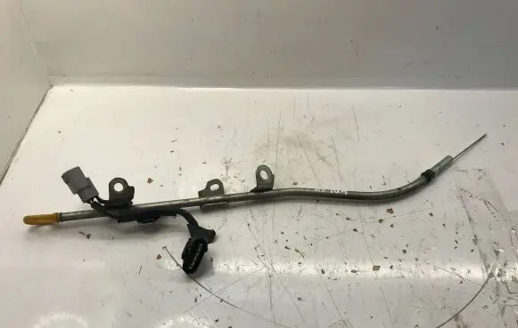 Toyota Avensis T270 Oil level dip stick 1530126070 1145226030