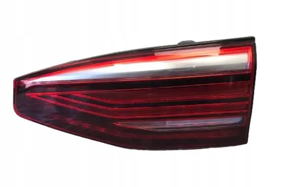 Volkswagen Transporter - Caravelle T7 Tailgate rear/tail lights 7T0945094A