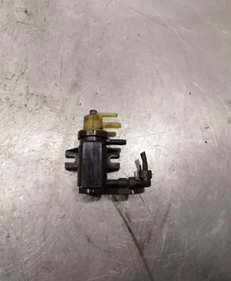 Mercedes-Benz E W212 Turbo solenoid valve A0091533128 70078208