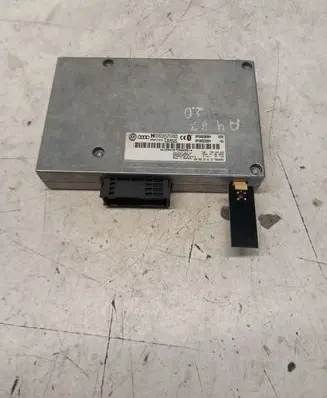 Audi A4 S4 B7 8E 8H Bluetooth control unit module 8P0862335H