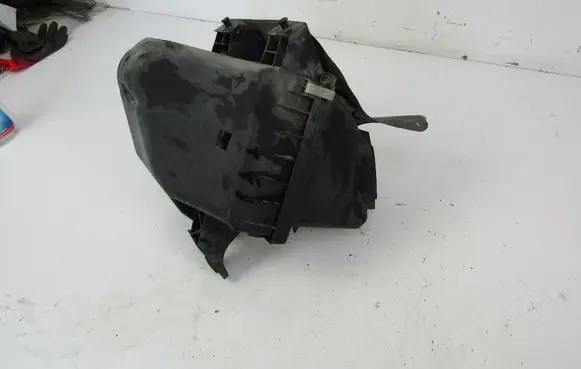 Audi A4 S4 B5 8D Air filter box 