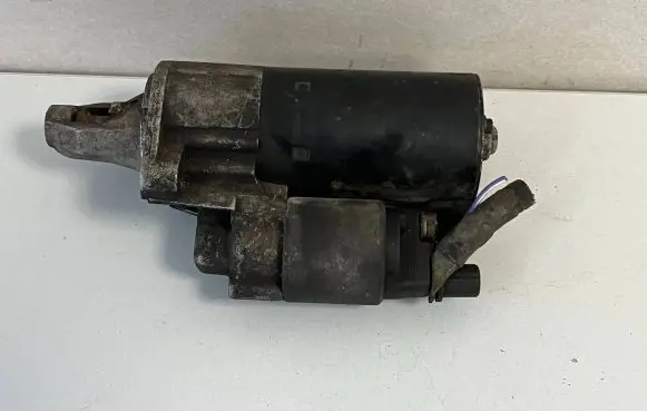 Mercedes-Benz S W221 Starter motor A0061513701 0001108452