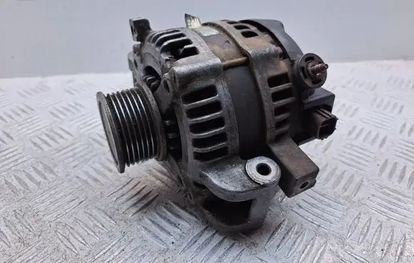 Toyota Corolla Verso AR10 Generator/alternator 270600G021 2741627010 1042104591