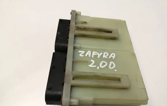 Opel Zafira A Coolant fan relay 804027 24410130