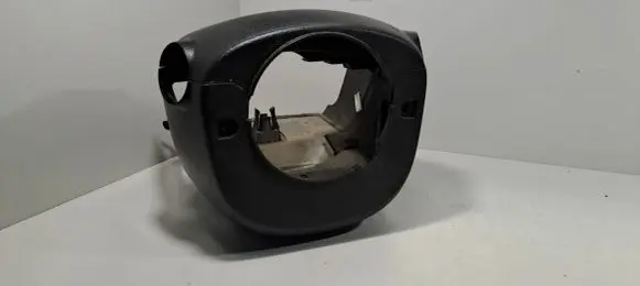Nissan Qashqai Steering wheel column trim