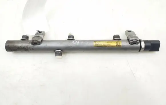 Mercedes-Benz E W211 Fuel main line pipe