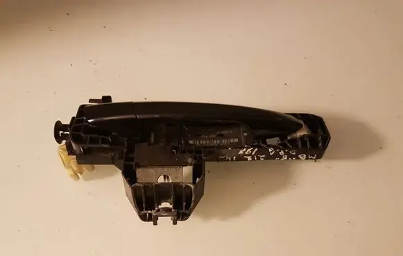 Mercedes-Benz E W212 Front door exterior handle A2047601634 A34560101 A358501